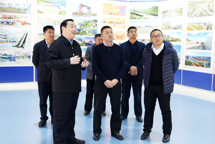 河北国源房地产公司总经理彭衍钧、绿城石家庄诚园项目副总经理秦嗣华一行到集团考察交流(图2)