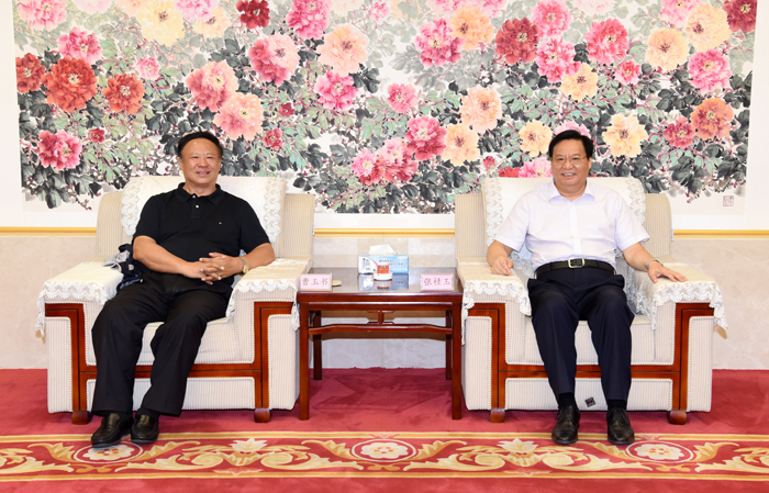 中国施工企业管理协会会长曹玉书到集团视察指导(图2)