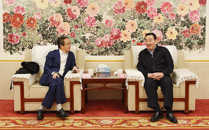 新城控股集团总裁梁志诚一行到集团进行总对总交流(图1) 新城控股集团总裁梁志诚一行到集团进行总对总交流(图1)