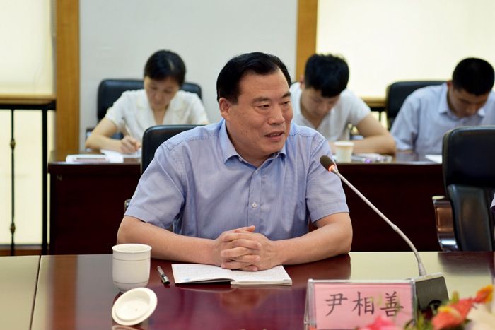 集团召开数据中心建设阶段性工作会议(图1) 集团召开数据中心建设阶段性工作会议(图1)