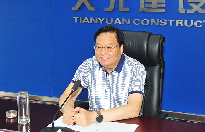 张桂玉董事长到济南部分施工现场视察(图1)