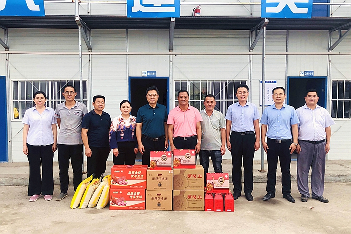 集团领导中秋节期间慰问施工生产一线员工(图5)