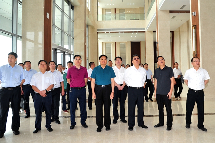 市委书记王玉君到市委党校新校区调研(图2) 市委书记王玉君到市委党校新校区调研(图2)