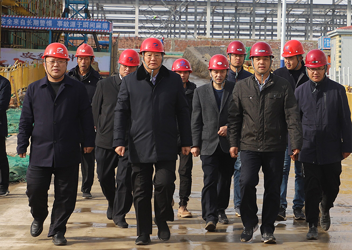 张桂玉董事长到天元绿色建筑科技西部产业园施工现场视察(图1) 张桂玉董事长到天元绿色建筑科技西部产业园施工现场视察(图1)