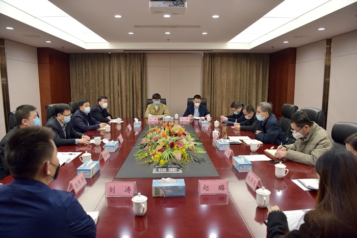 市人社局劳动保障监察支队支队长王兆海一行到集团调研(图1)