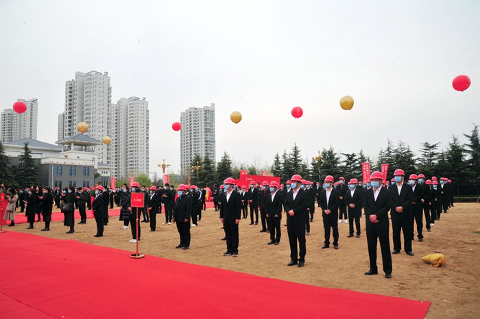 集团施工的奥德·澜泊湾1号项目举行奠基仪式(图4)