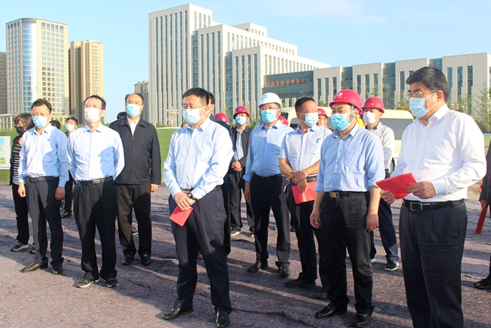 副市长常红军到集团承建工程调研(图1)