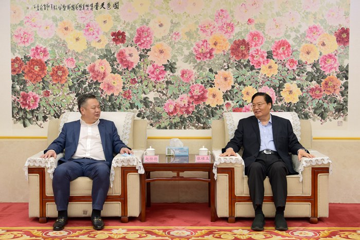 工商银行山东省分行党委书记、行长赵桂德到集团调研(图1) 工商银行山东省分行党委书记、行长赵桂德到集团调研(图1)