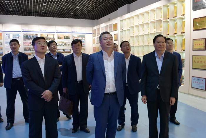  工商银行山东省分行党委书记、行长赵桂德到集团调研(图2)