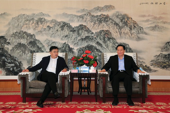 市人民检察院检察长蒋万云到集团走访人大代表(图1)