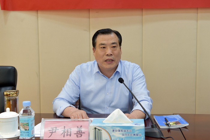 集团召开“横向打擂台、纵向抓攻坚”活动启动会议(图3) 集团召开“横向打擂台、纵向抓攻坚”活动启动会议(图3)