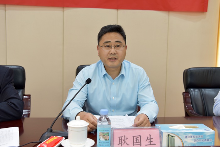 集团召开“横向打擂台、纵向抓攻坚”活动启动会议(图4) 集团召开“横向打擂台、纵向抓攻坚”活动启动会议(图4)