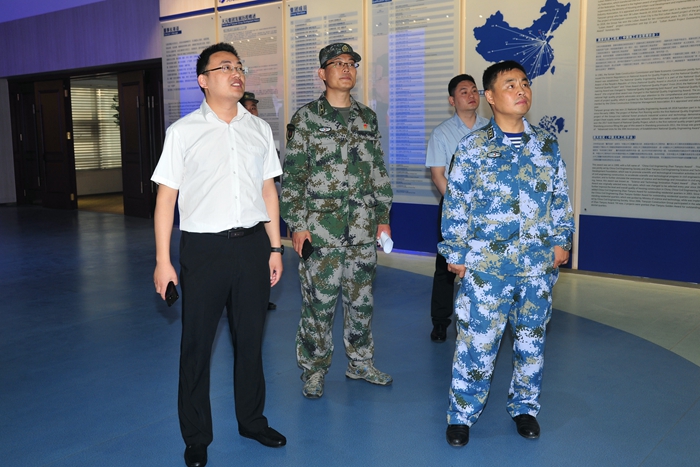 兰山区人武部到集团开展基干民兵点验工作(图1) 兰山区人武部到集团开展基干民兵点验工作(图1)