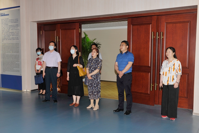 全省厂务公开民主管理调研组一行到集团调研(图1)