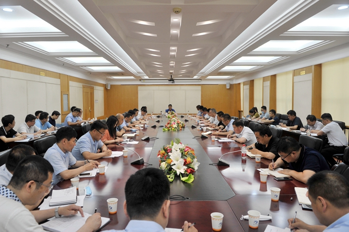 集团召开擂台赛推进会暨法律事务工作会议(图2)