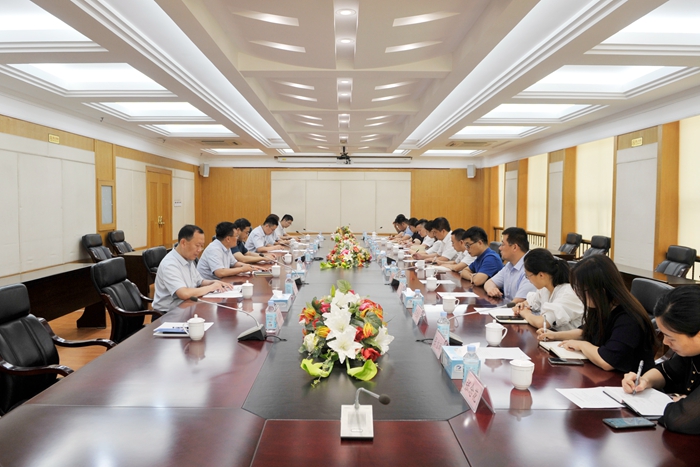 临沂商城集团工会到集团学习交流(图2)