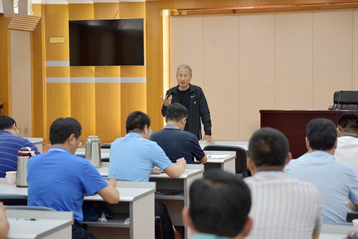 集团党委召开书记半年工作述职会议(图2)