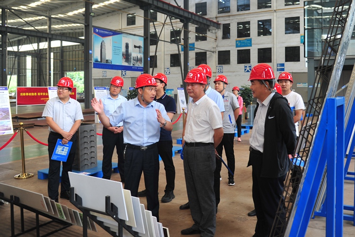 市政府研究室、市住建局联合调研组一行到集团调研(图3)