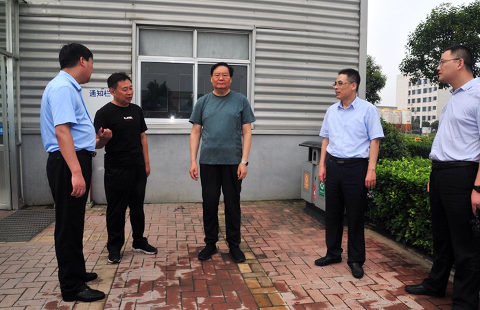 张桂玉董事长到北京东路及部分园区视察(图3) 张桂玉董事长到北京东路及部分园区视察(图3)