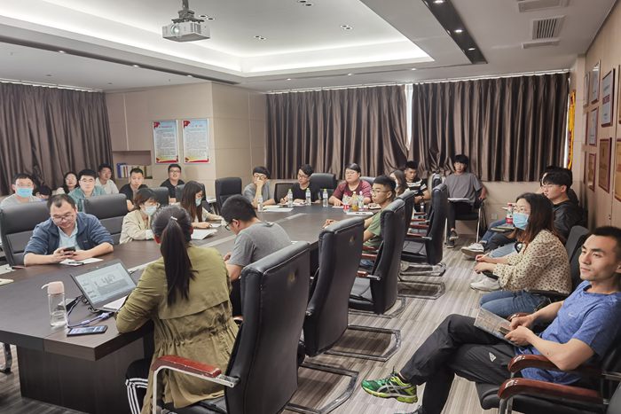集团青岛二公司开展商务礼仪文明知识培训(图2)