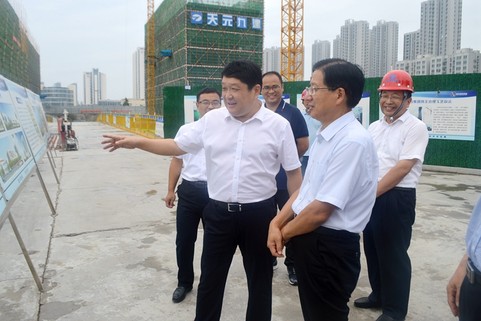 副省长孙继业到集团九公司承建的临沂康养护理中心调研(图1)