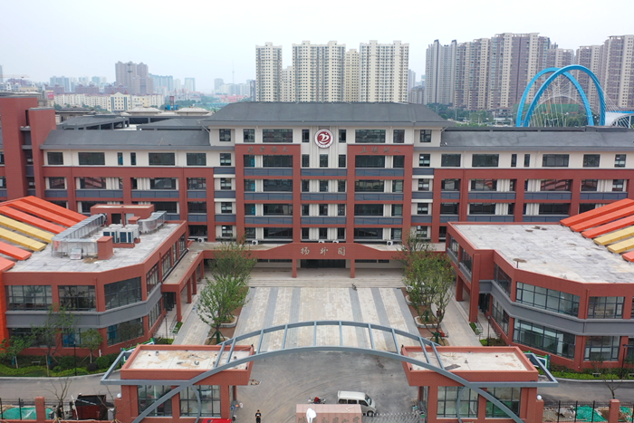 集团投资建设的北城二期10所学校如期交付使用(图3)