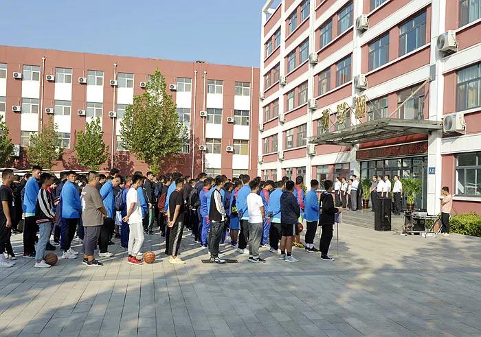 集团举办2020年迎国庆员工篮球比赛(图1)