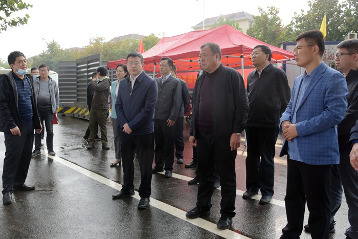 副市长常红军到集团施工的青龙河治理提升二期工程调研(图1)