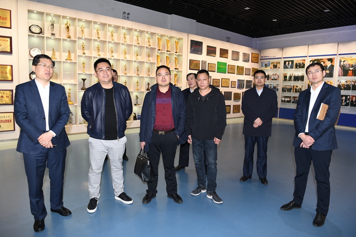 广东省交通规划设计研究院总经理助理,西南分院、华东分院院长陆冠钊一行到集团考察交流(图1) 广东省交通规划设计研究院总经理助理,西南分院、华东分院院长陆冠钊一行到集团考察交流(图1)