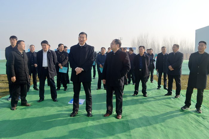 市国资委党委书记、主任王富余带队到集团九公司承建项目观摩指导(图1) 市国资委党委书记、主任王富余带队到集团九公司承建项目观摩指导(图1)