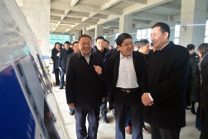 市国资委党委书记、主任王富余带队到集团九公司承建项目观摩指导(图2) 市国资委党委书记、主任王富余带队到集团九公司承建项目观摩指导(图2)