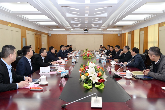 省住建厅副厅长王润晓到集团考察调研(图1) 省住建厅副厅长王润晓到集团考察调研(图1)