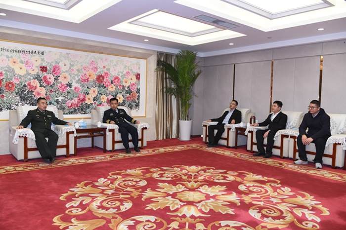 临沂军分区动员处处长王永明一行到集团调研(图1) 临沂军分区动员处处长王永明一行到集团调研(图1)
