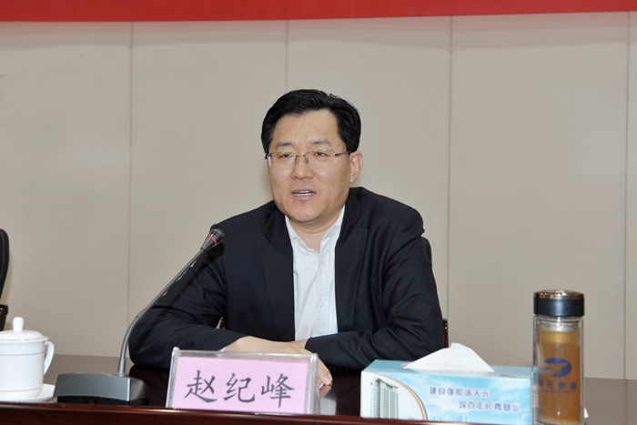 集团召开2021年目标责任书签订会议(图1) 集团召开2021年目标责任书签订会议(图1)