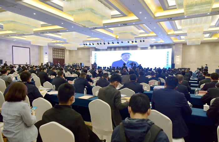 集团总裁赵纪峰受邀参加中国•临沂第八届资本交易大会(图1) 集团总裁赵纪峰受邀参加中国•临沂第八届资本交易大会(图1)