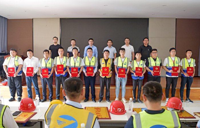 集团团委举行2021年“一建三争”工作会议暨青年员工党史学习教育专题培训(图3)