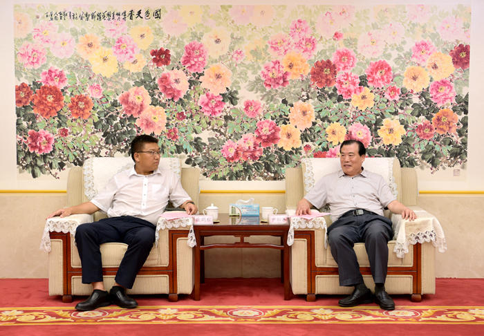 中铁十局一公司党委书记、董事长徐鹏程到集团考察交流(图1) 中铁十局一公司党委书记、董事长徐鹏程到集团考察交流(图1)
