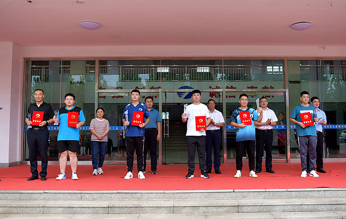 集团隆重举行第二十届迎国庆“天元杯”员工乒乓球比赛(图4)