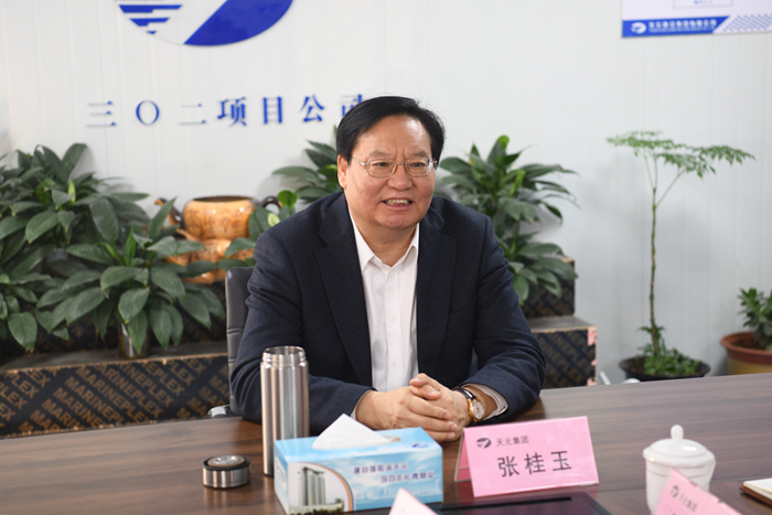 张桂玉董事长到青岛市场视察并看望慰问一线员工(图1)
