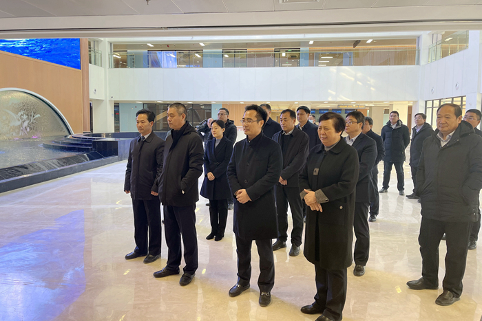 莒南县委书记黄慧林一行到集团投资承建项目调研(图2)