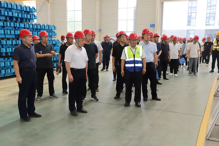 临沂市“提质筑安我先行”建筑起重机械安全管理观摩活动在天元集团举行(图4)