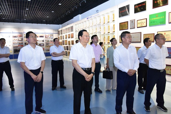 广州建筑集团党委书记、董事长梁湖清一行到集团考察交流(图3)